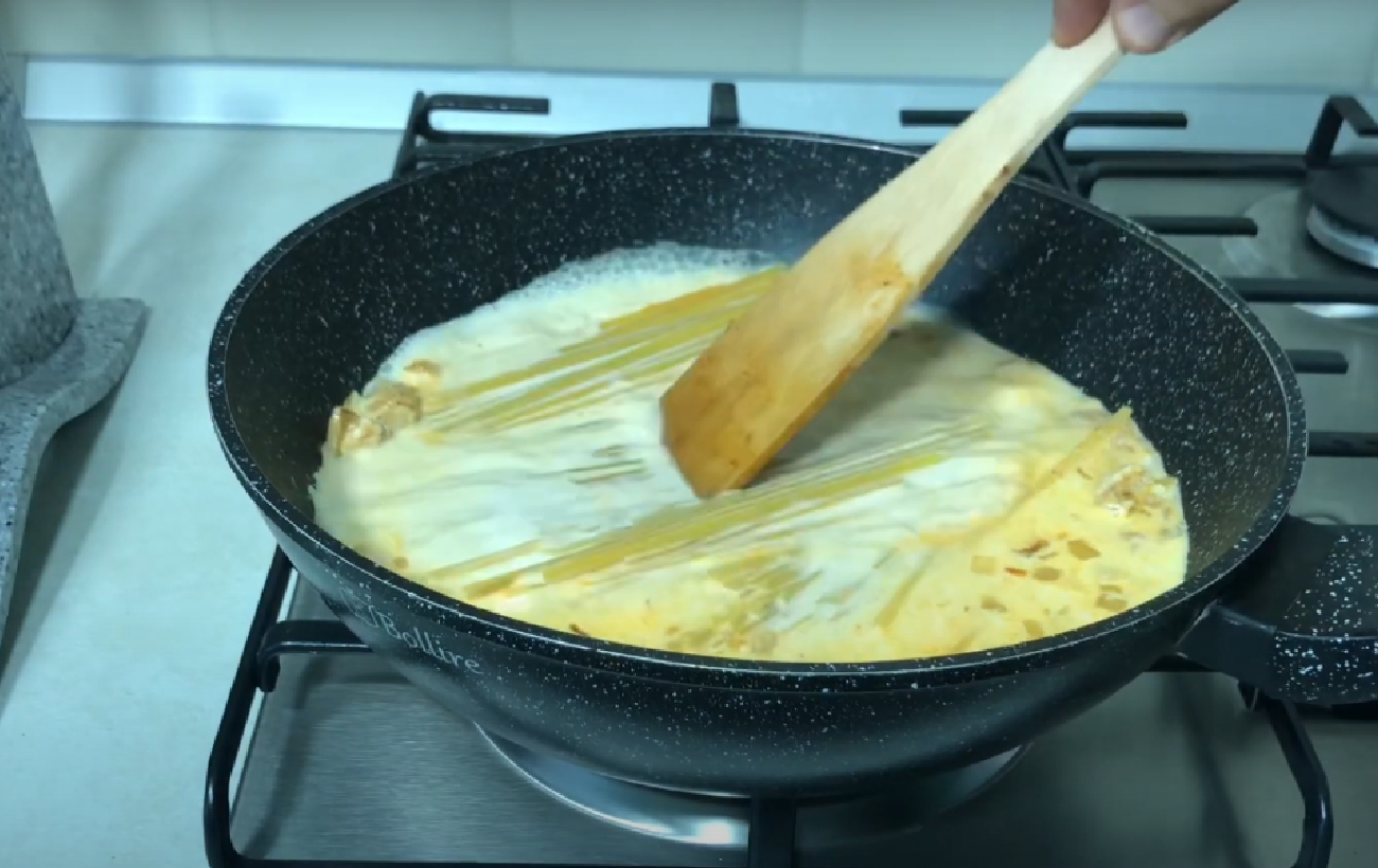 Паста с курицей и шпинатом: рецепт вкусного блюда для всей семьи